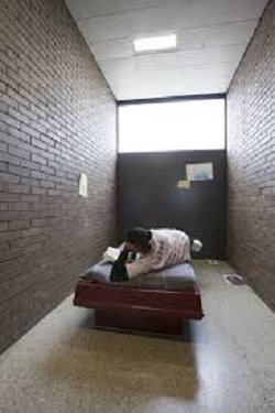 بررسی جایگاه و نقش قرار بازداشت موقت در دادرسی عادلانه